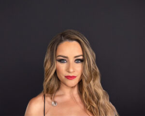 Lucie Jones 2025 års gästartist till Stjärnjul